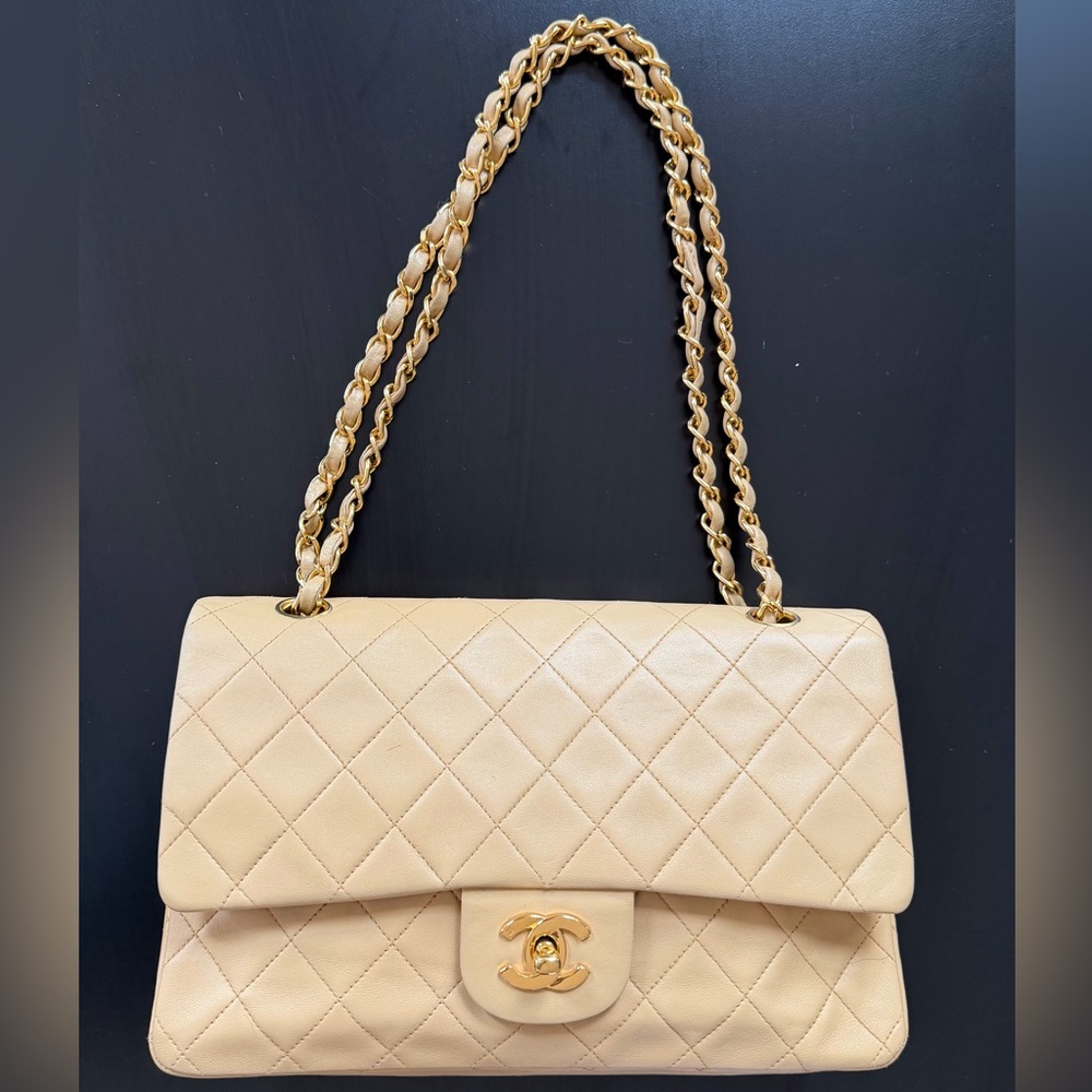 CHANEL 11.12 Classic Timeless Medium Double Flap Bag - Beige lambskin leather